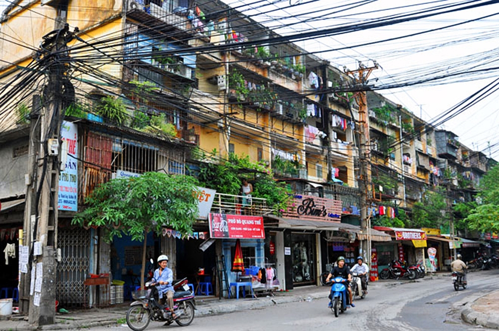 Bí thư Thành ủy Hà Nội là Trưởng ban Chỉ đạo xây dựng chung cư cũ